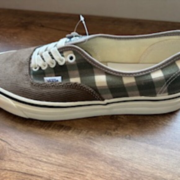 Authentic Anaheim Factory OG NWT - Picture 3 of 7